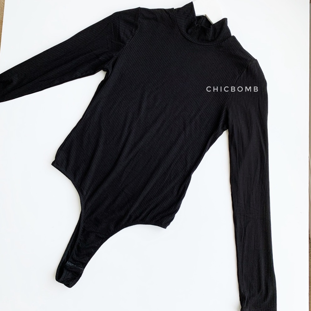 SOFT BLACK MOCK NECK BODYSUIT